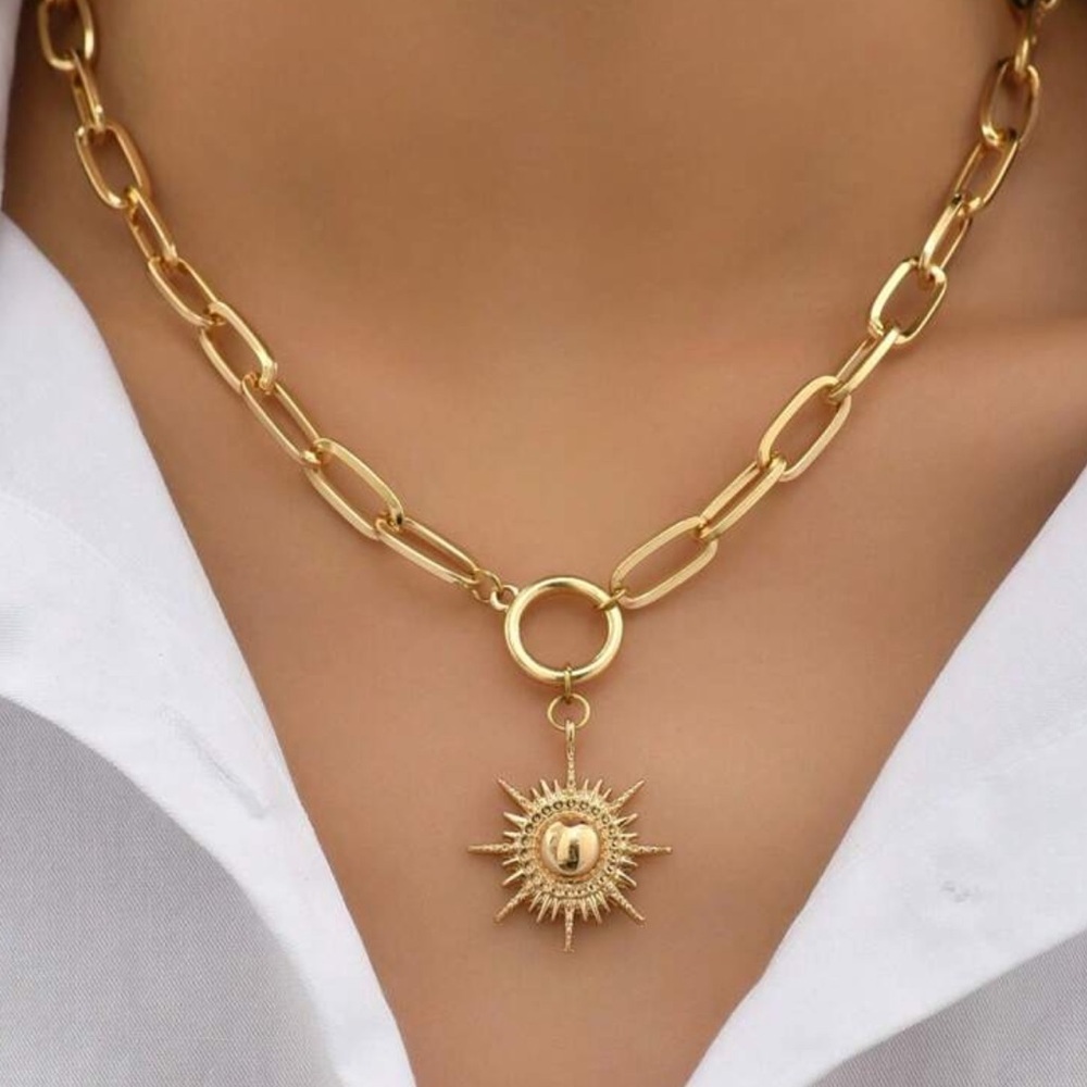 Stylish Sun Pendant Necklace,Perfect Gift for Her